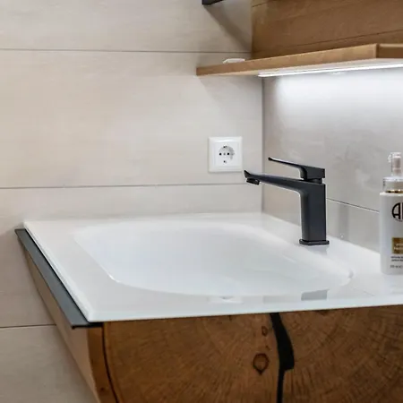 Apartment Vacation In *